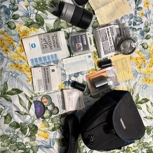 Vintage Minolta Maxxum 505si Camera accessory lot ****open to offers***